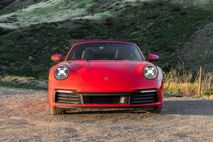  Porsche 911 Carrera Cabriolet (992) 2019 года  (NA) (фото 4 из 40)
